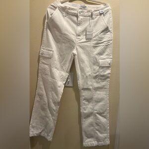 Womans NWT size 13 JUDY BLUE White Cargo Pants.